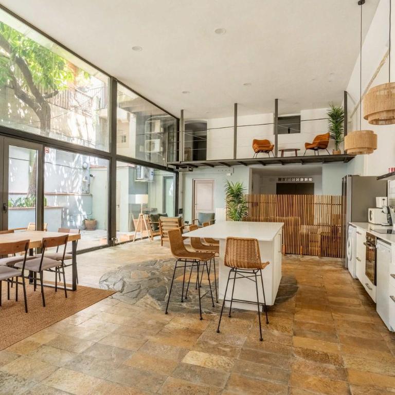 The Collection Barcelona - Huge duplex with private garden next to Las Ramblas - Apartamento - 1