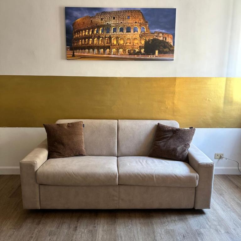 Three Separate Homes In Historic Areas of Rome, Two Next to The Colosseum, One Next to The Vatican, Both Near Metro Stations - Appartamento Familiare con 2 Camere da Letto e Vista - 17
