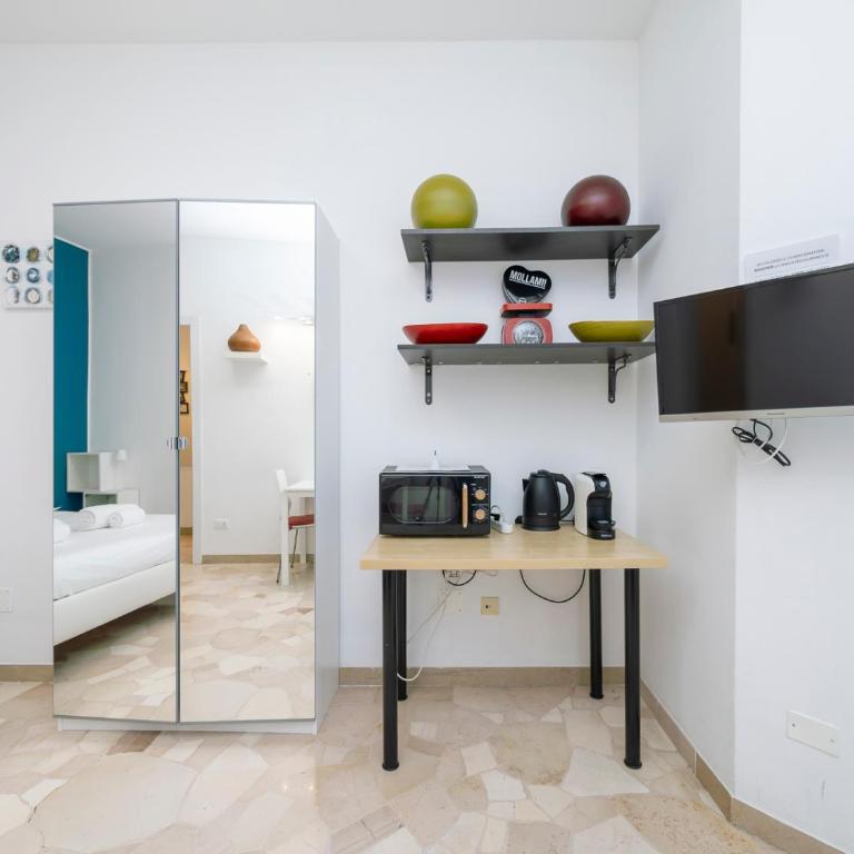 Comfort just a stone's throw from the subway - Monolocale con Balcone - 3