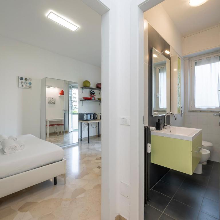 Comfort just a stone's throw from the subway - Monolocale con Balcone - 8