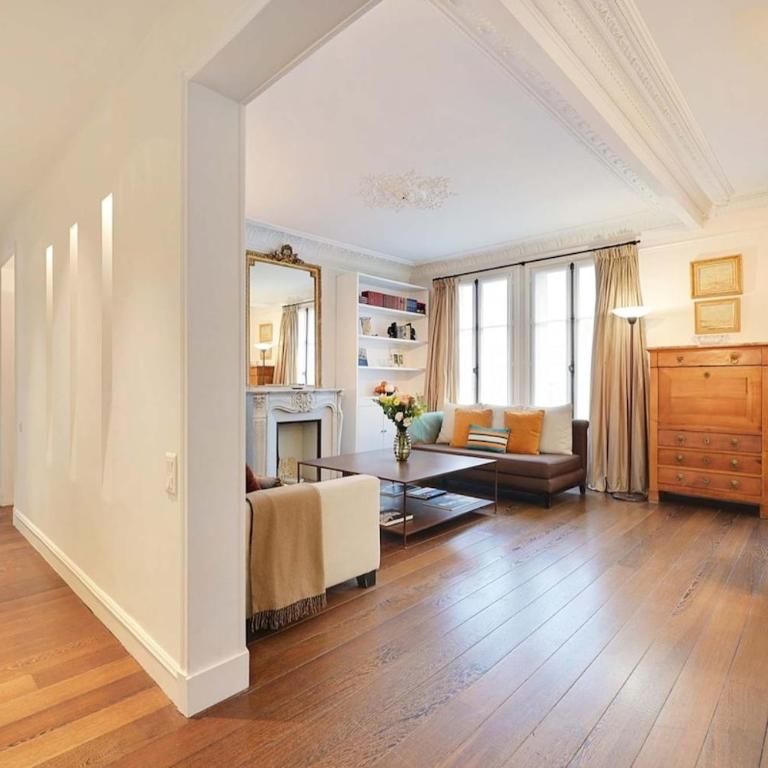 Marais 2B with Balcony - Two-Bedroom Apartment - 8