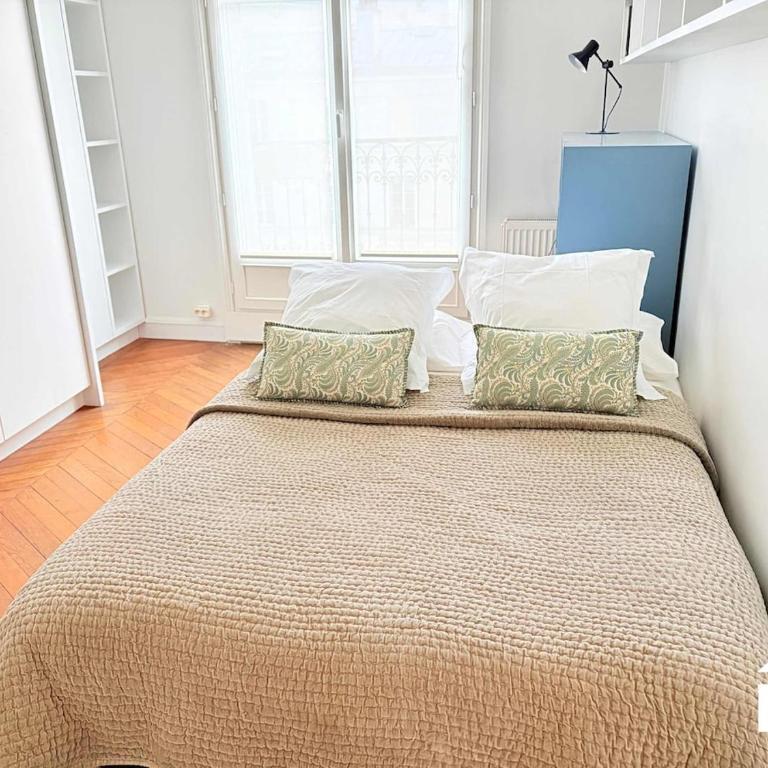Marais 2B with Balcony - Two-Bedroom Apartment - 9