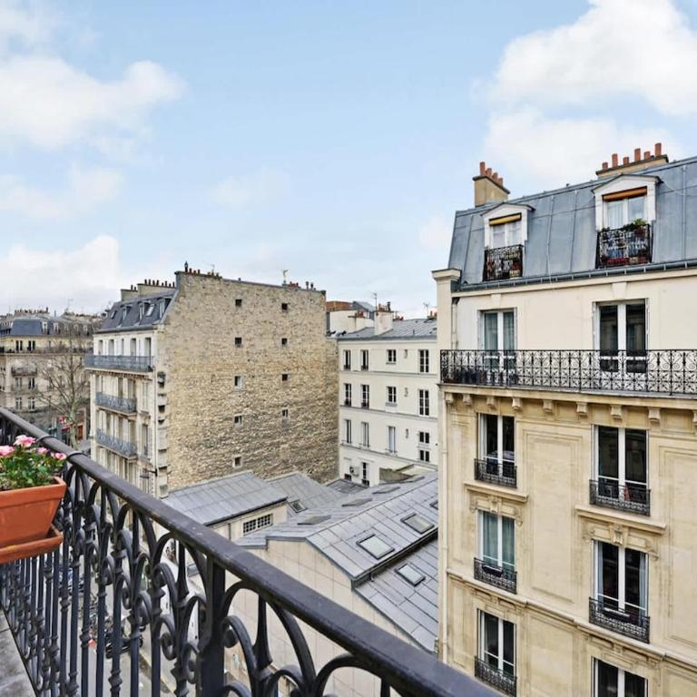 Marais 2B with Balcony - Two-Bedroom Apartment - 27
