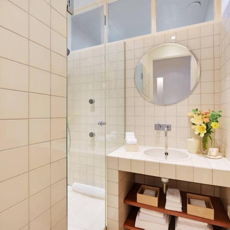 Marais 2B with Balcony - Two-Bedroom Apartment - 29