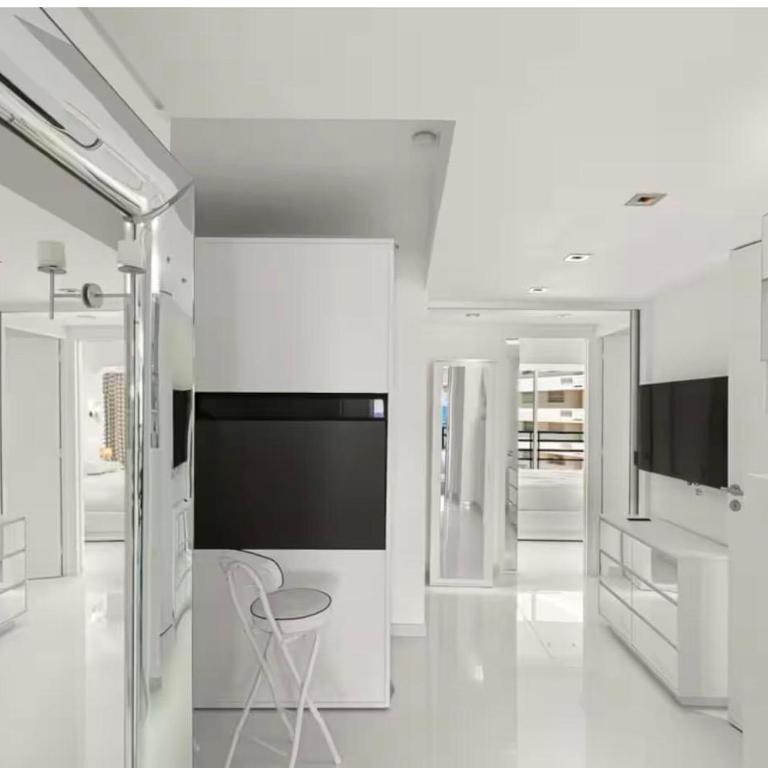 Luxueux 100m2 Croisette 5 étoiles - Vue mer Terrasse & Jacuzzi - Accès direct plage Miramar - Appartement 2 Chambres avec Terrasse et Vue sur la Mer - 12