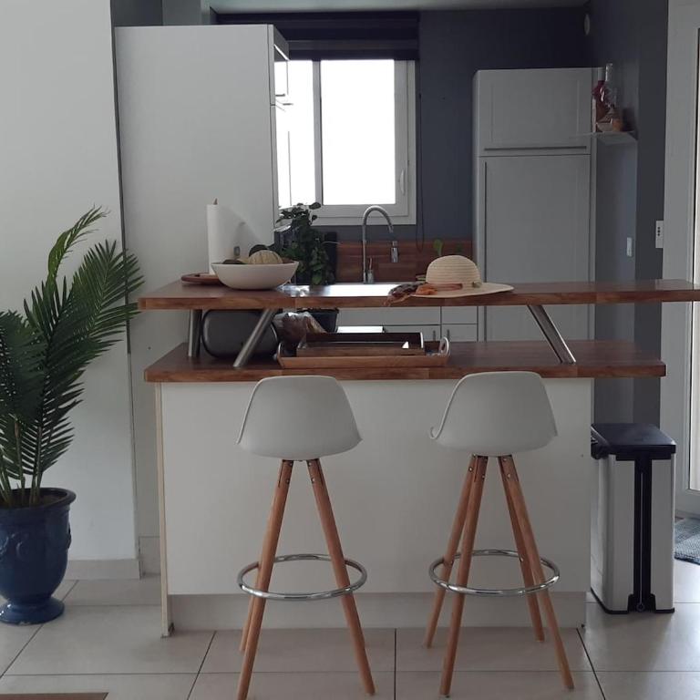VILLA JAMERO, Bord de Mer, Piscine Chauffée, Balnéo, Climatisation,, Parking Privé - Villa - 13