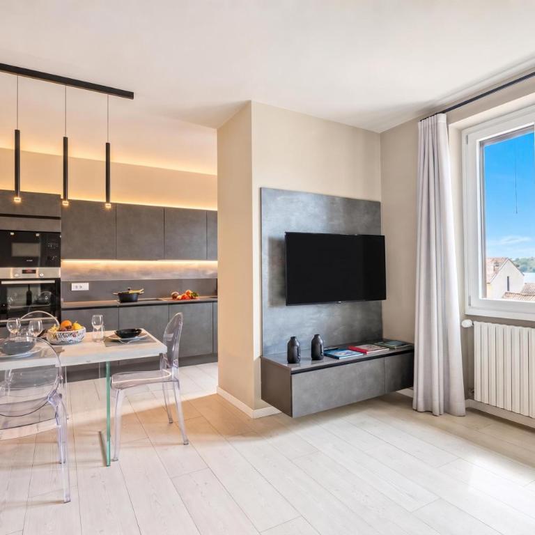 Viktor Salò | 100m from Lake & Center - Happy Rentals - Appartamento con Vista Lago - 11
