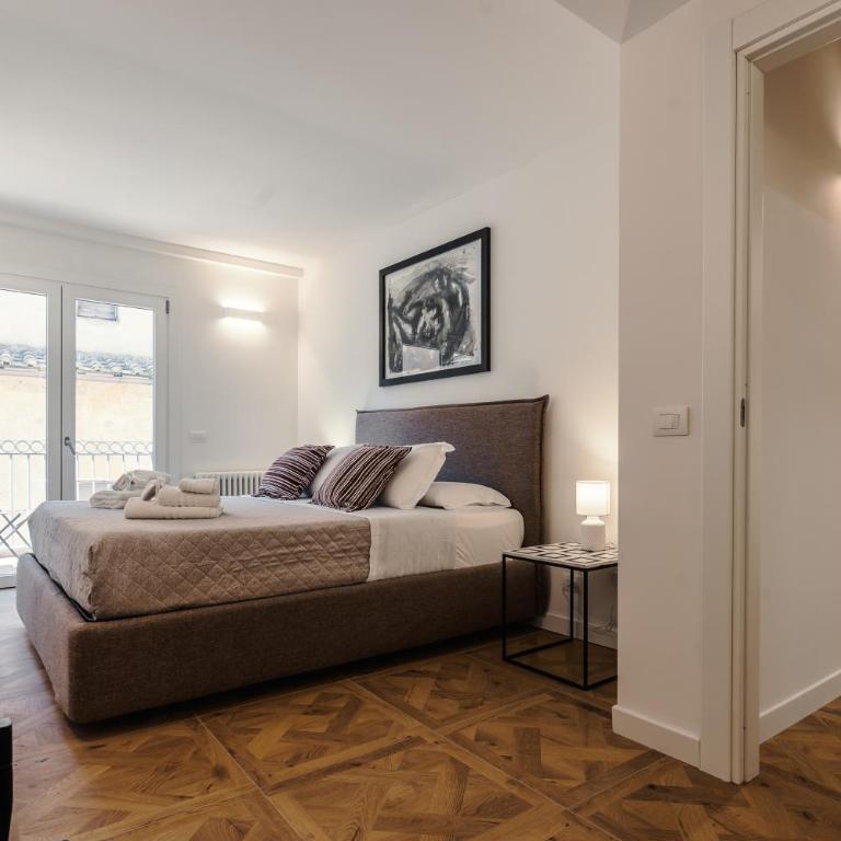 CS Spanish Steps Boutique Apartments - Appartamento con 2 Camere da Letto e Balcone - 3