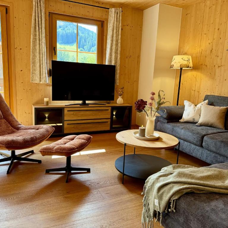 Hideaway Chalets Loser - 6 by AA Holiday Homes - Chalet - 4