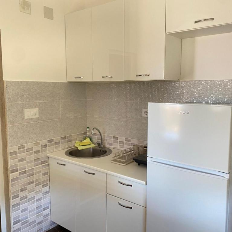 Apartmani Ličina - Studio sa Balkonom - 8