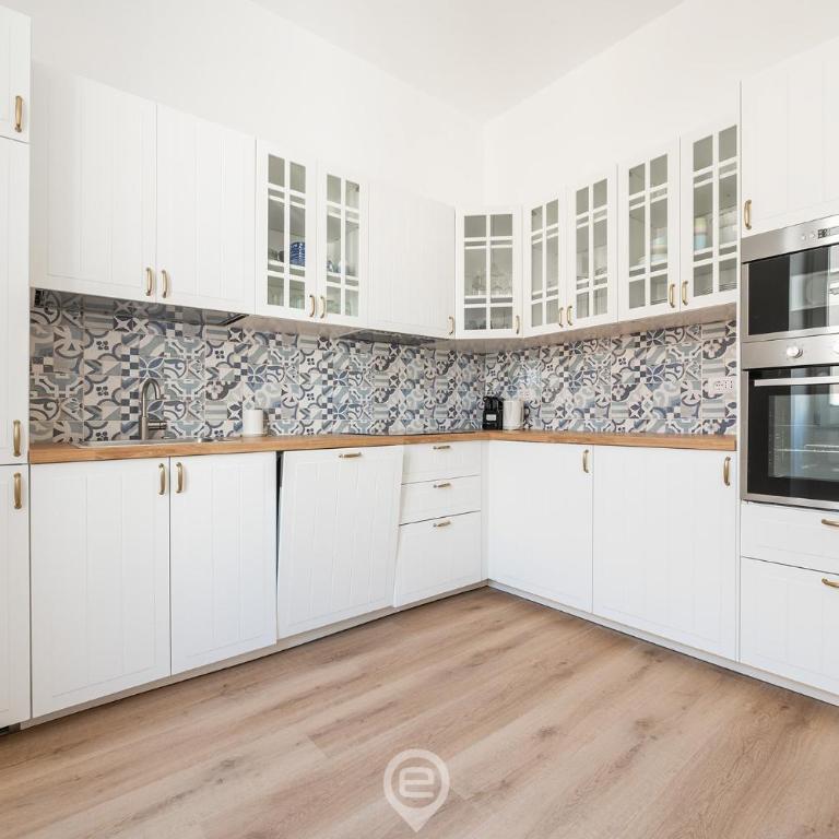 Estay - Casa Valdes 23 - Three-Bedroom Apartment - 4