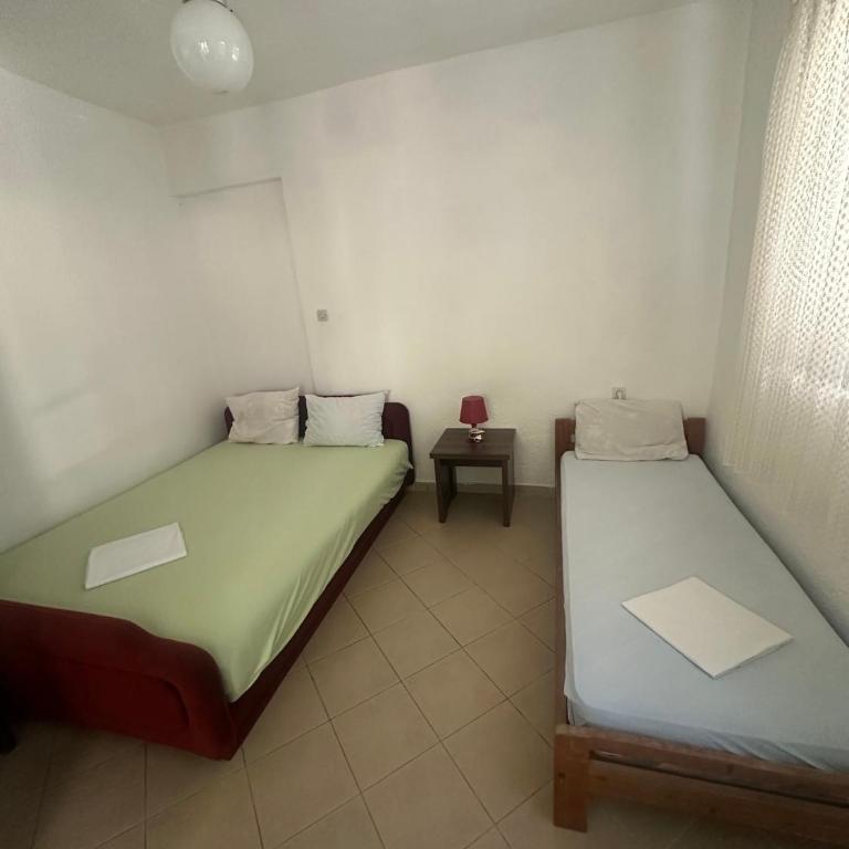 Apartmani Glory Sutomore - Dvokrevetna Soba sa Bračnim Krevetom/Zasebnim Krevetima - 1