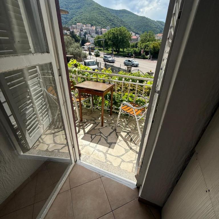 Edessa Apartment - Studio with Balcony - 5