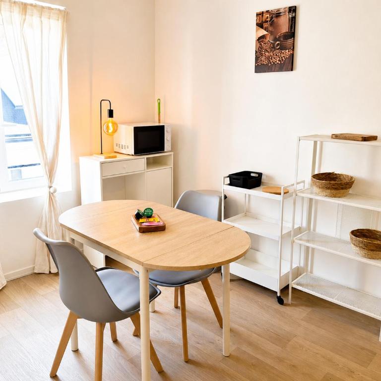 Le 74 des Carmes - Wifi - Hypercentre Orléans - Tout à pied - Spacieux - Appartement 1 Chambre - 17