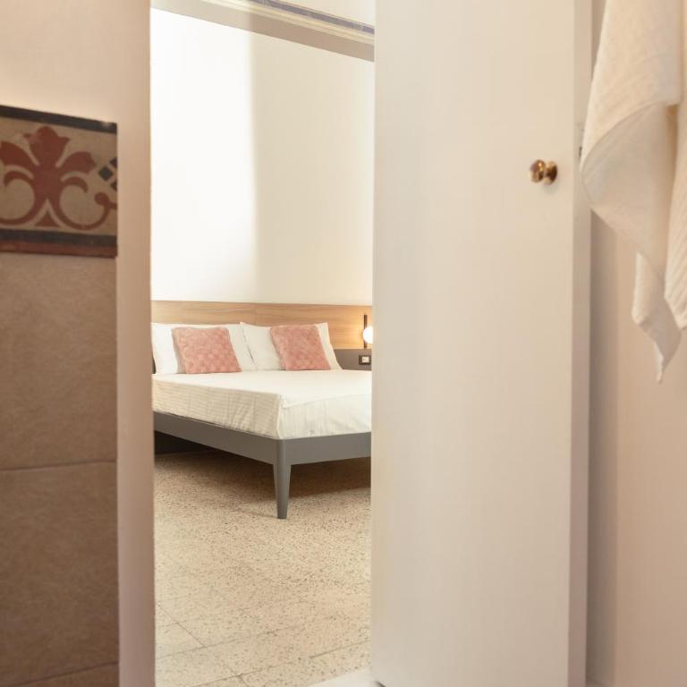 B-home - Two-Bedroom Apartment - 3