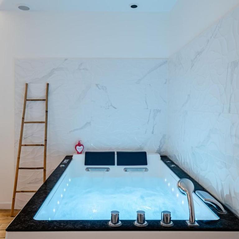 L'Eden Spa - Jacuzzi - Saint-Etienne - Apartamento de 1 dormitorio - 12