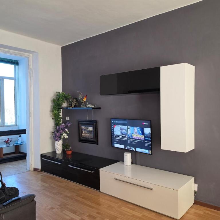 The Elegant and Contemporary Oasis in Parco Ruffini - One-Bedroom Apartment - 2