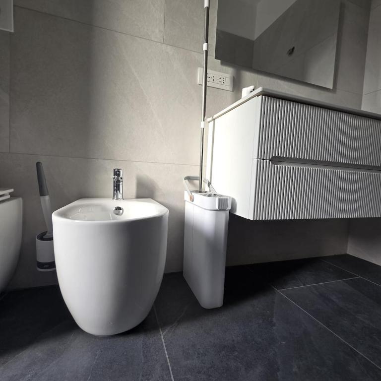 The Elegant and Contemporary Oasis in Parco Ruffini - One-Bedroom Apartment - 41
