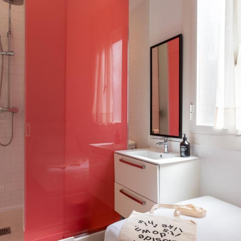Chic & Basic Tallers Hostal - Habitación Individual - 4