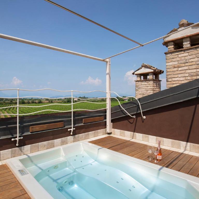 Massoni Wine Relais - Suite con Vasca Idromassaggio - 9