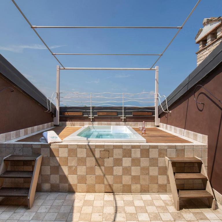 Massoni Wine Relais - Suite con Vasca Idromassaggio - 1