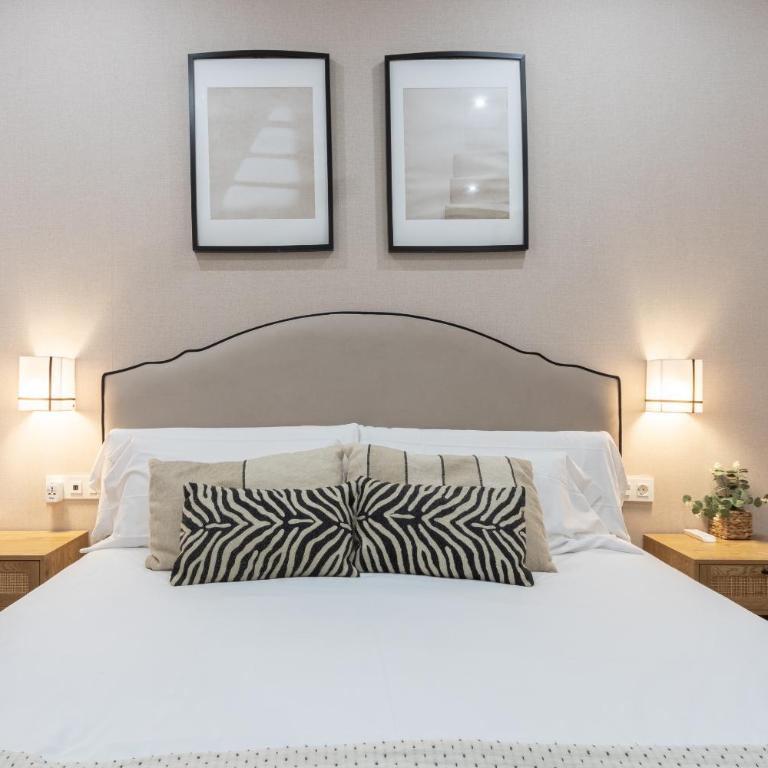 Live Old Town Bilbao - Three-Bedroom Superior Apartment - 17