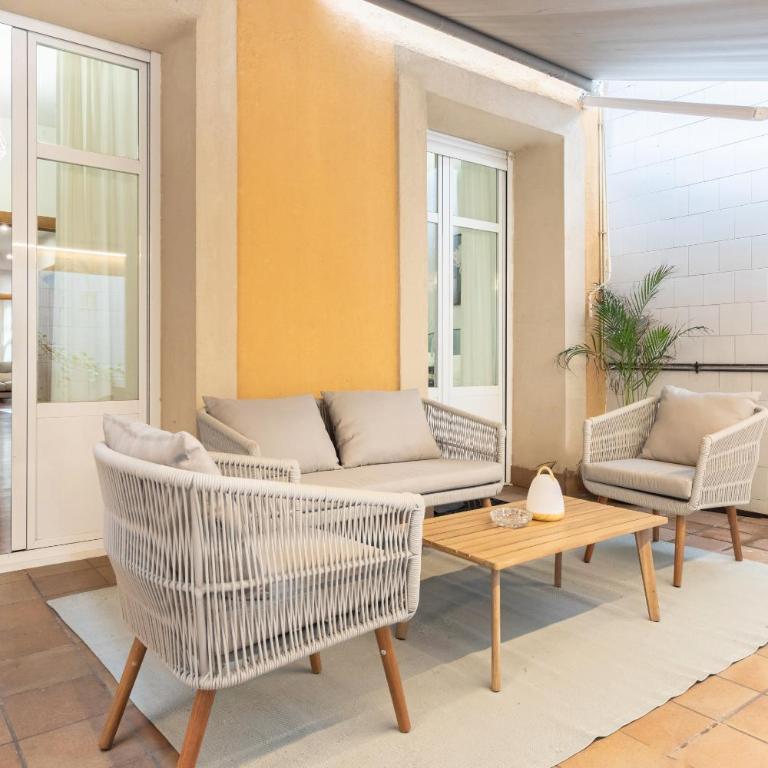 Live Old Town Bilbao - Three-Bedroom Superior Apartment - 4