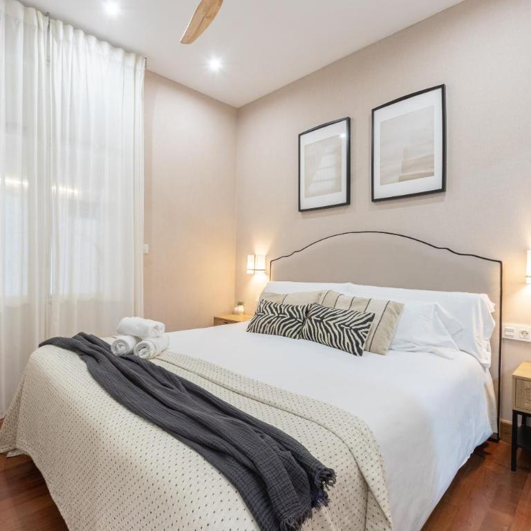 Live Old Town Bilbao - Three-Bedroom Superior Apartment - 1