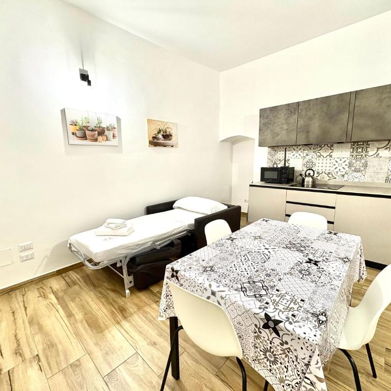 Nicolaus 204 Central Apartments - One-Bedroom Apartment - 9