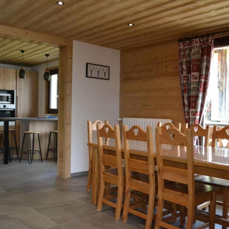 Chalet 3 chambres, balcon, parking, animaux admis, 8 pers. - FR-1-676-72 - Appartement - 16