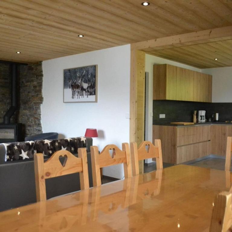 Chalet 3 chambres, balcon, parking, animaux admis, 8 pers. - FR-1-676-72 - Appartement - 17