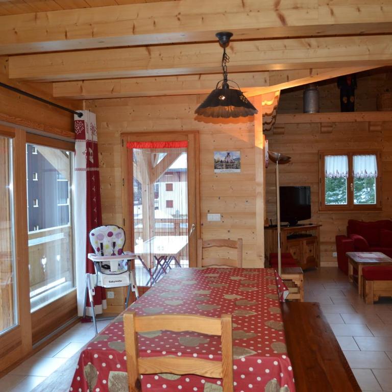 Chalet spacieux à Châtel, 12 pers., 3 chambres, proche remontées Linga, WiFi, balcon et garage - FR-1-676-74 - Chalet - 6