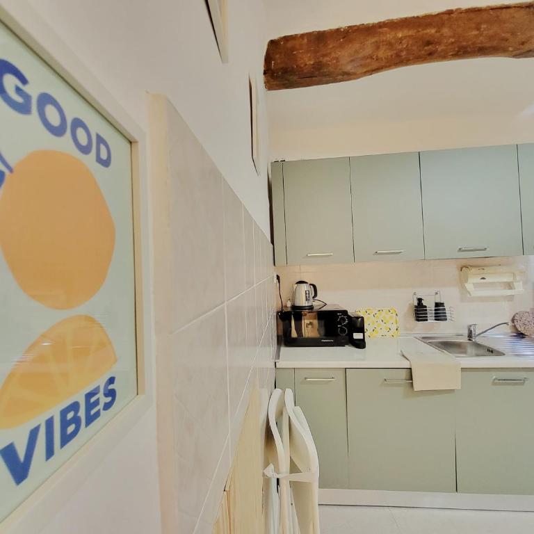 Casa Limone - City Center Apartment near Aquarium - Apartment mit 2 Schlafzimmern - 13