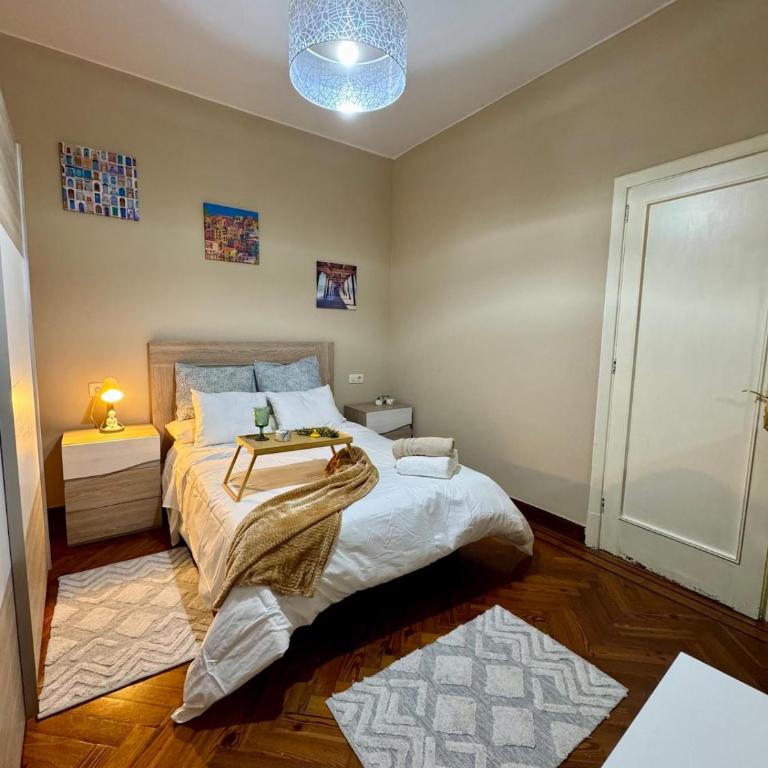 Pedestrian Center 5 Rooms with Balcony - Five-Bedroom Apartment - 34
