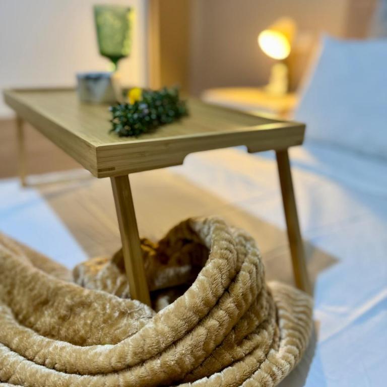 Pedestrian Center 5 Rooms with Balcony - Five-Bedroom Apartment - 35