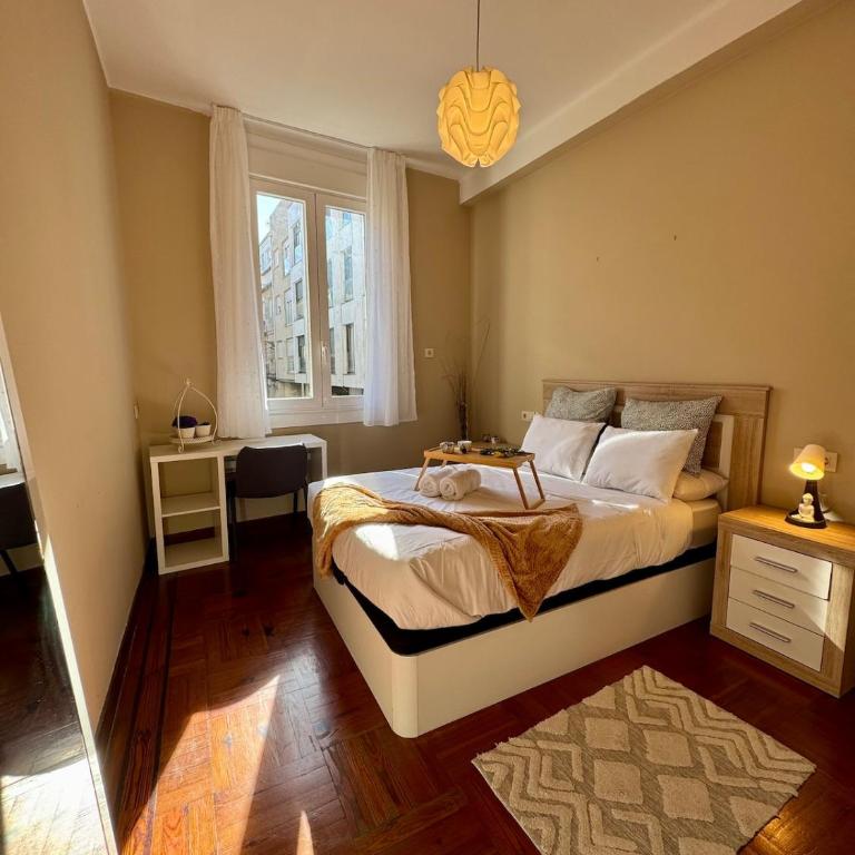 Pedestrian Center 5 Rooms with Balcony - Five-Bedroom Apartment - 40
