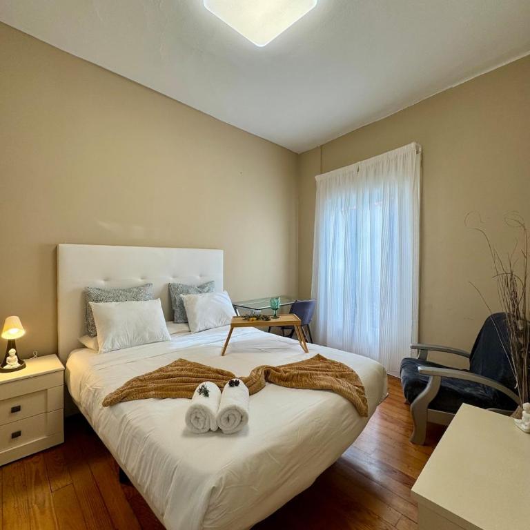 Pedestrian Center 5 Rooms with Balcony - Five-Bedroom Apartment - 86
