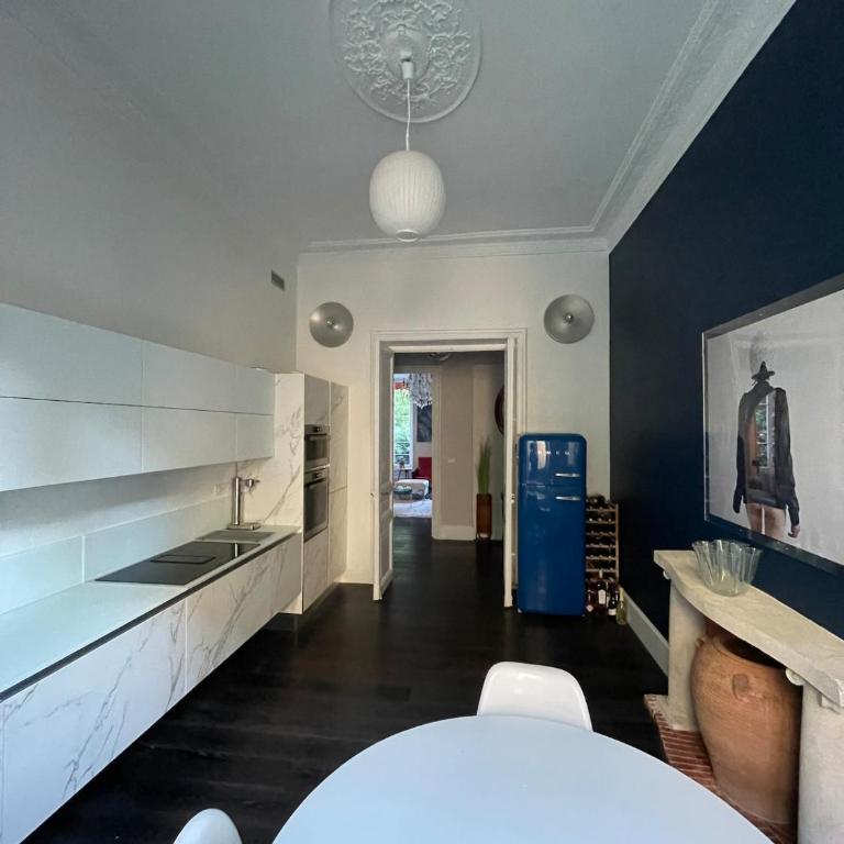 Castel Joli Golden Square - Two-Bedroom Apartment - 52