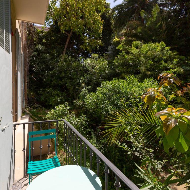 Castel Joli Golden Square - Two-Bedroom Apartment - 61