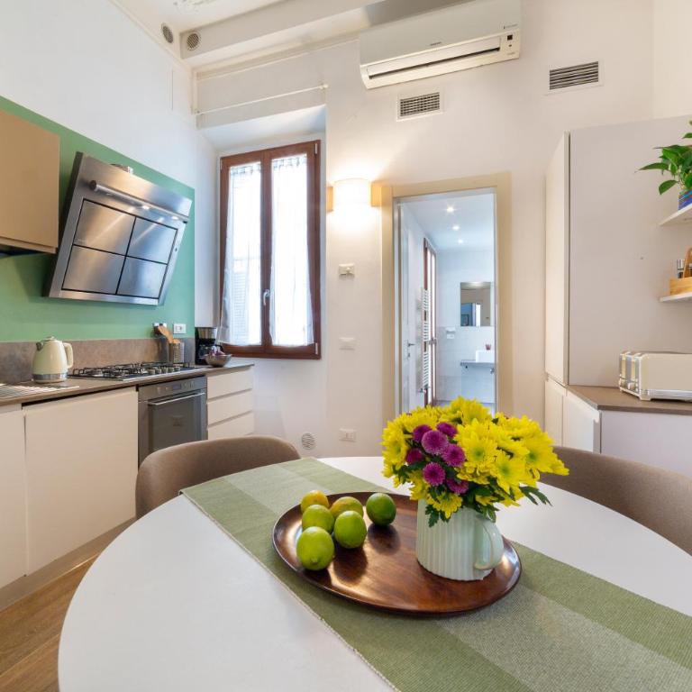 Sant'Ambrogio Local Vibe, 10 min to Duomo - Appartamento con 1 Camera da Letto - 24