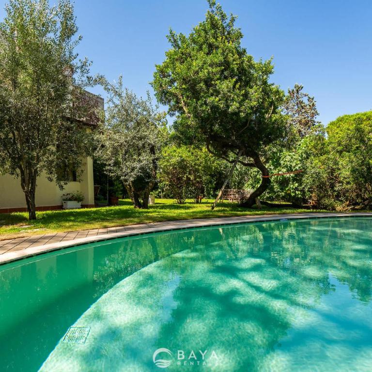 Villa Micaela with Private Pool, 2 Patios & Lush Garden - Villa - 20