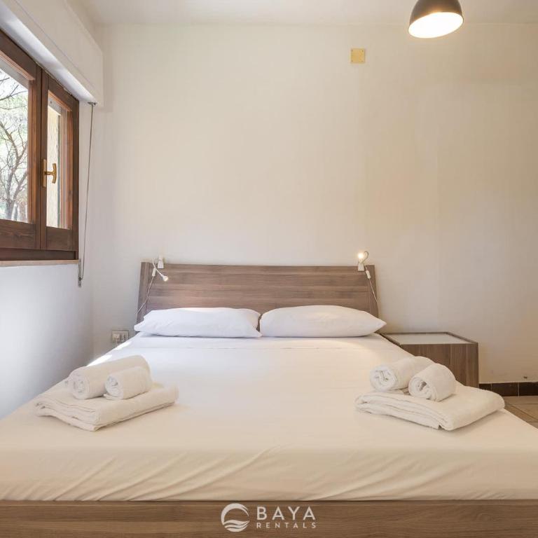 Villa Micaela with Private Pool, 2 Patios & Lush Garden - Villa - 37