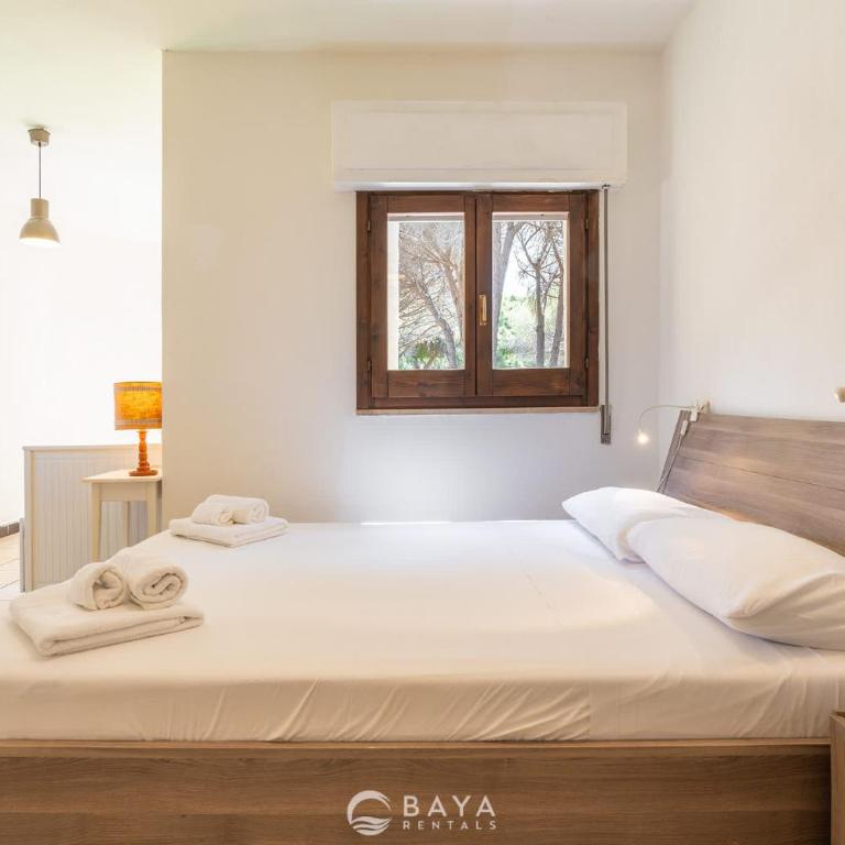 Villa Micaela with Private Pool, 2 Patios & Lush Garden - Villa - 38