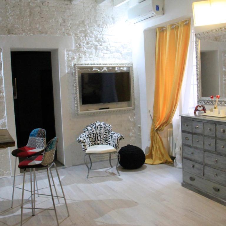 Dimora D'Arte - One-Bedroom Premium Apartment - 1