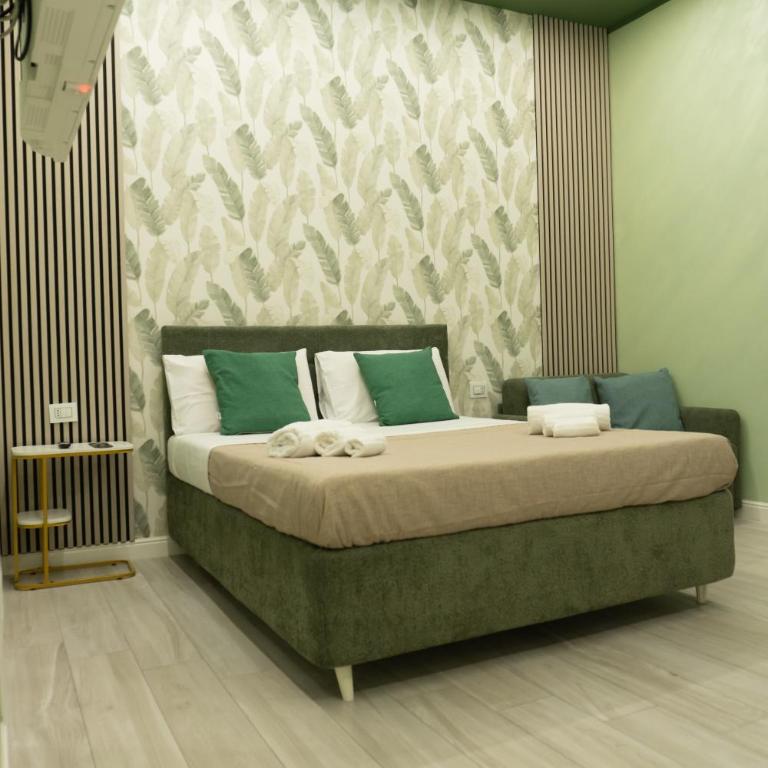 Na Suite QuartieriSpagnoli - Camera Tripla Luxury - 3