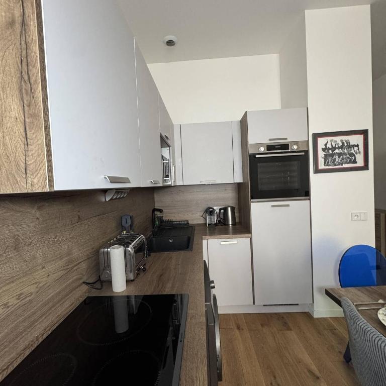Elegant 2-Bedroom Apartment in the Heart of Paris - Appartement - 8