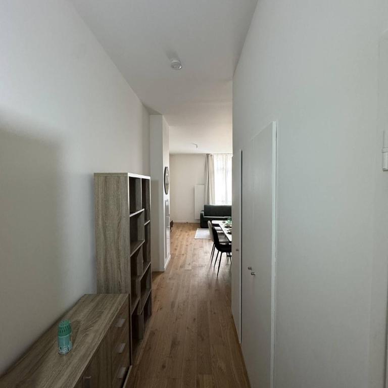 Elegant 2-Bedroom Apartment in the Heart of Paris - Appartement - 17