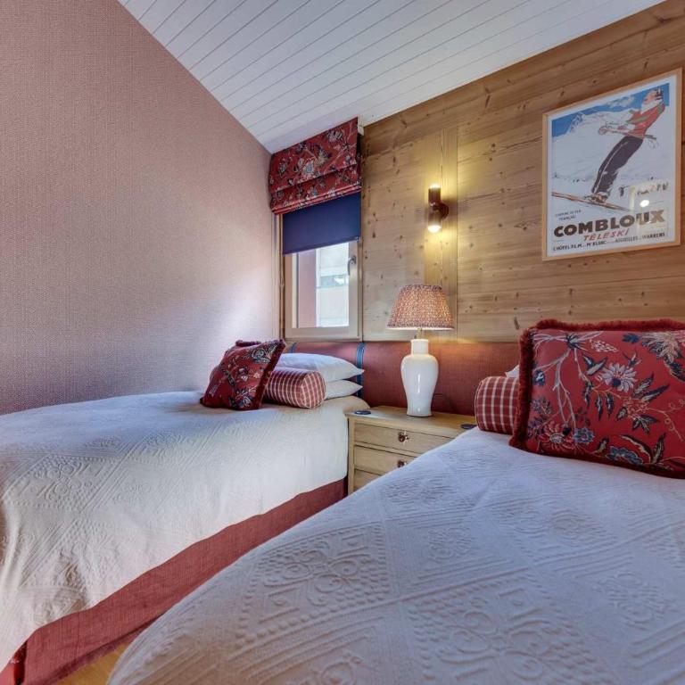 Val D'Illaz by One of A Kind Travel - Apartment - 3