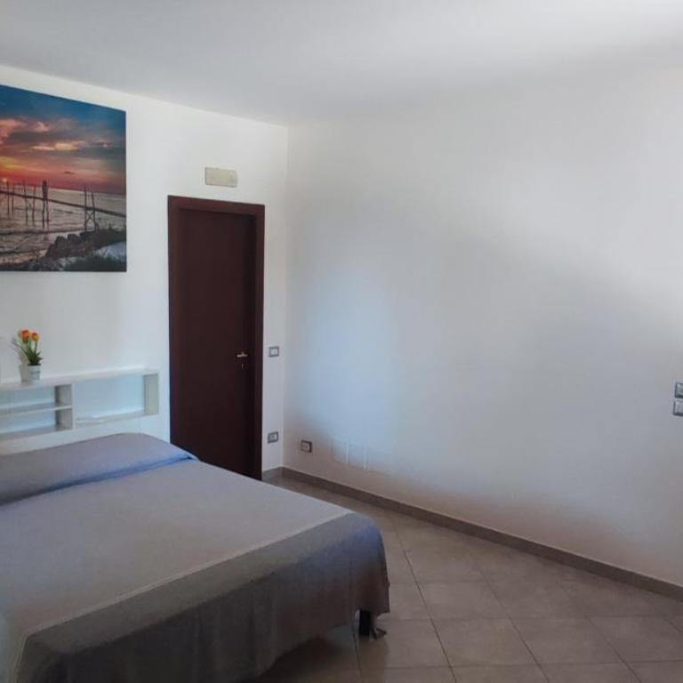 Bed and Bike - Camera Queen con Bagno in Comune - 2