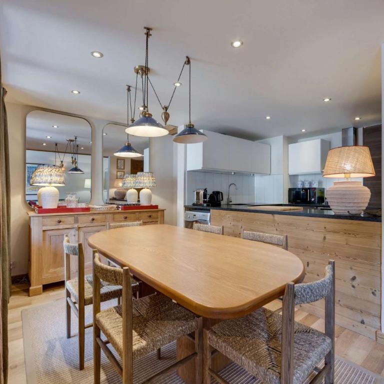 Val D'Illaz by One of A Kind Travel - Apartment - 8